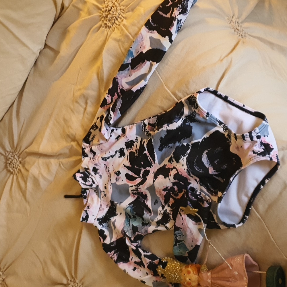 Mott 50 floral one piece